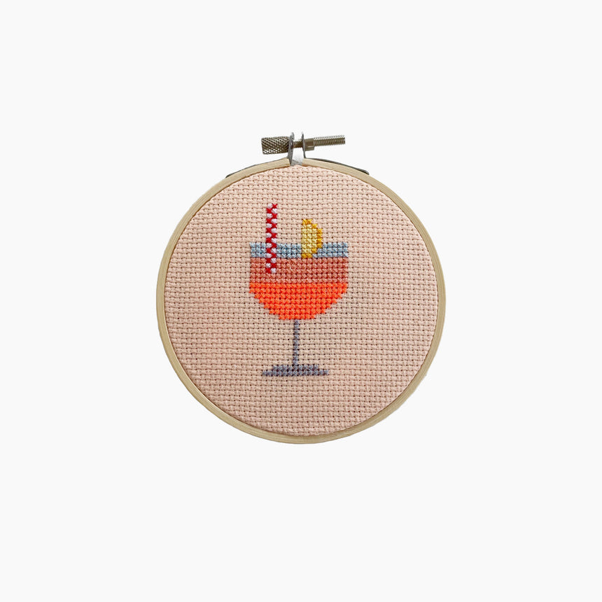 Cotton Clara - Mini embroidery kit "Aperol"