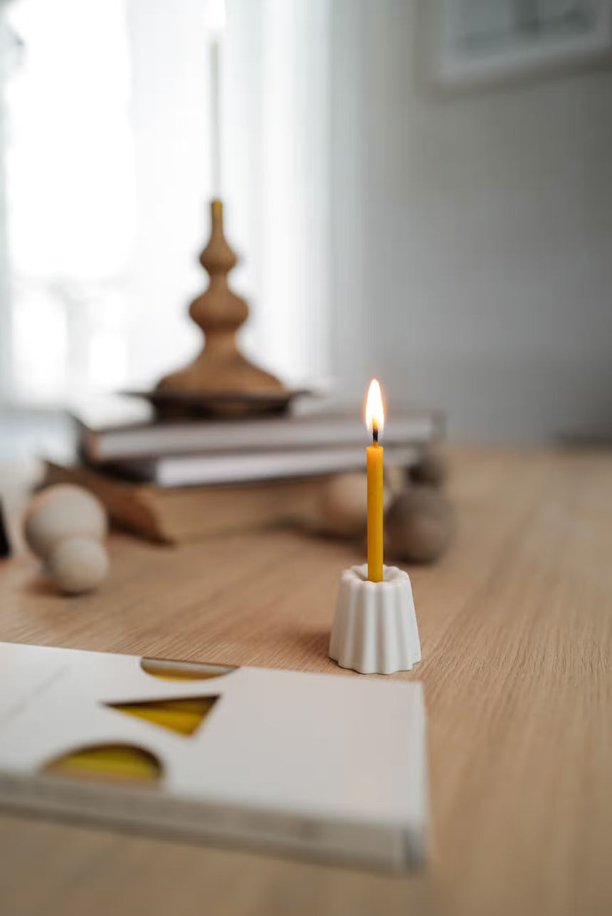 OVO Things - Kerzenhalter aus Porzellan "weiß"